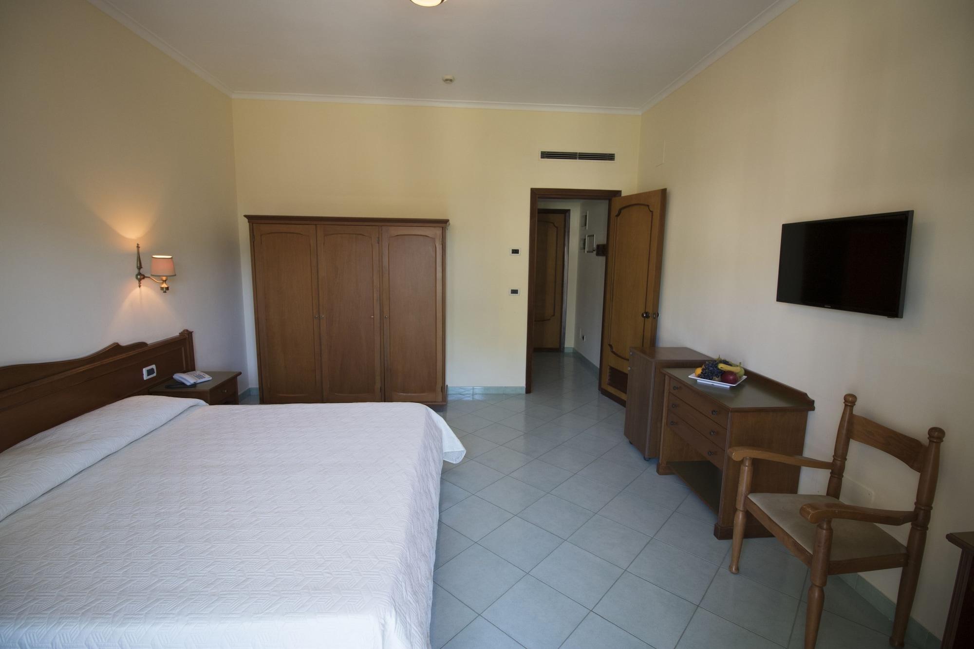 Hotel Terme Alexander Ischia Exterior photo